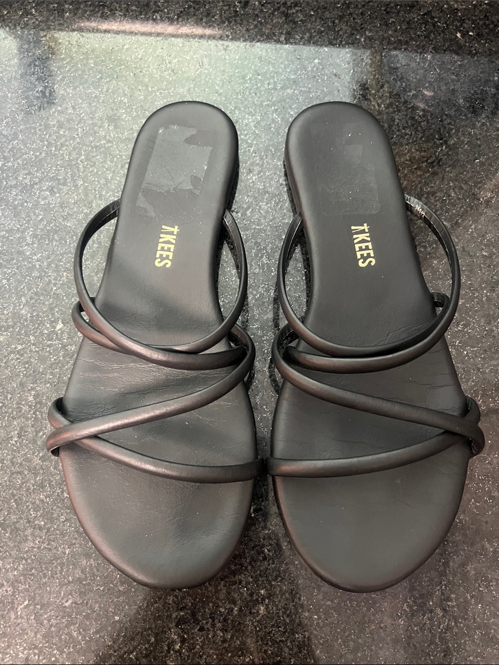 TKEES Black Minimalist Multi-Strap Slide Sandals - Picture 2 of 3